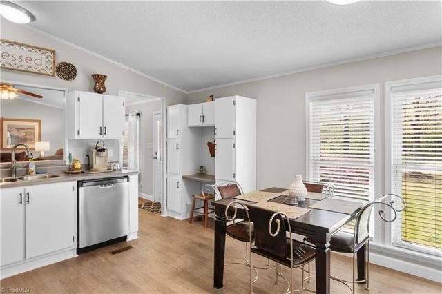 6004 Aaron Lane, Hamptonville, NC 27020