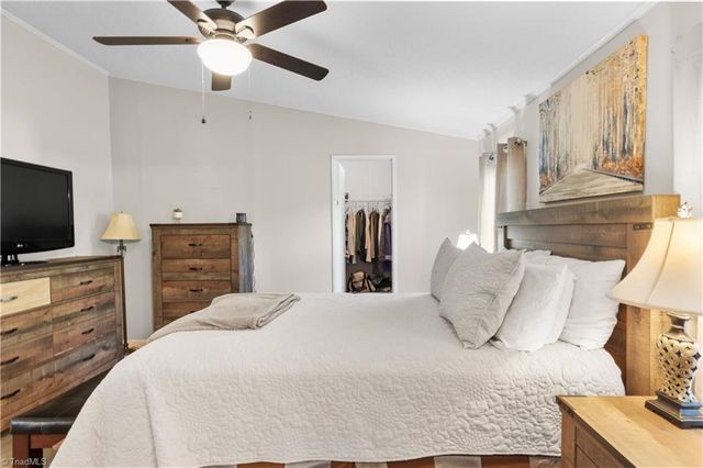6004 Aaron Lane, Hamptonville, NC 27020
