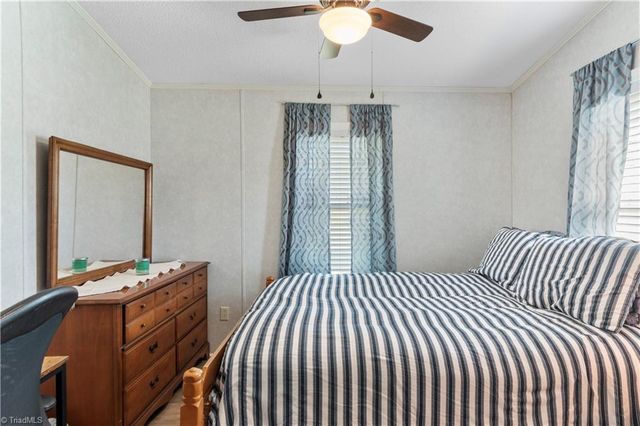 6004 Aaron Lane, Hamptonville, NC 27020