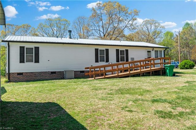6004 Aaron Lane, Hamptonville, NC 27020