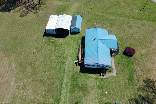 6004 Aaron Lane, Hamptonville, NC 27020