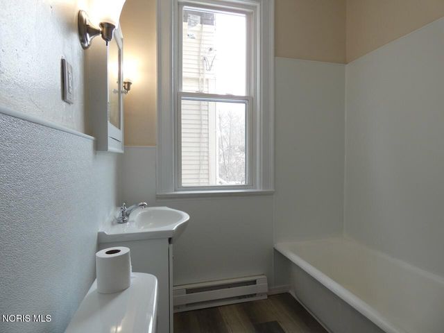425 Boston Place, Toledo, OH 43610