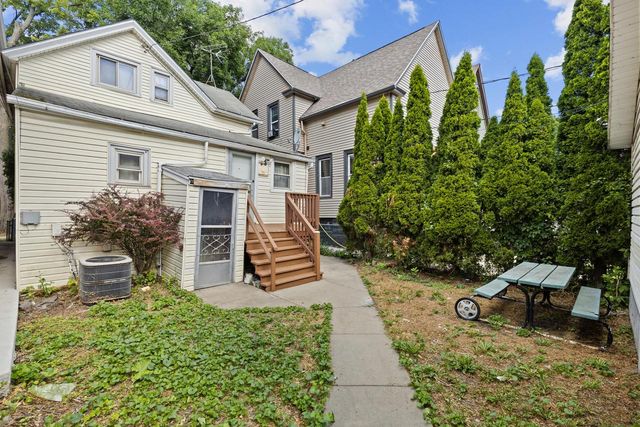 1908 S 28th STREET, Milwaukee, WI 53215