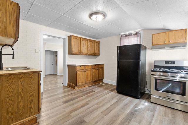 1908 S 28th STREET, Milwaukee, WI 53215