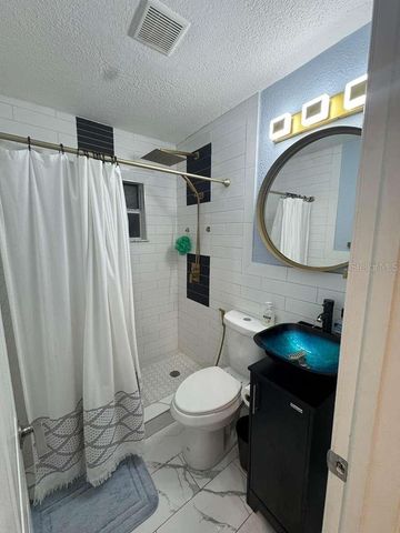 2593 38TH AVENUE N B, St Petersburg, FL 33713