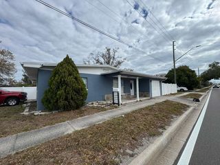 2593 38TH AVENUE N B, St Petersburg, FL 33713