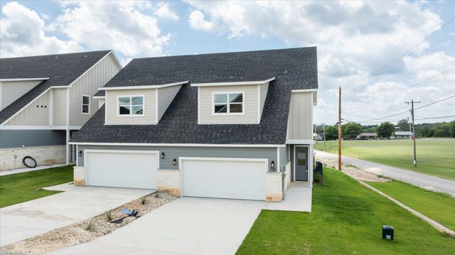 720 N Sycamore Street, Hico, TX 76457