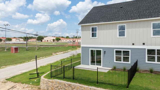 720 N Sycamore Street, Hico, TX 76457
