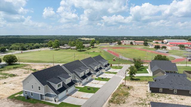 720 N Sycamore Street, Hico, TX 76457