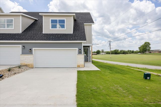 720 N Sycamore Street, Hico, TX 76457