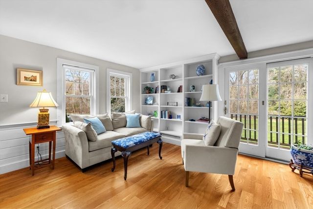 23 Mayflower Ln, Duxbury, MA 02332