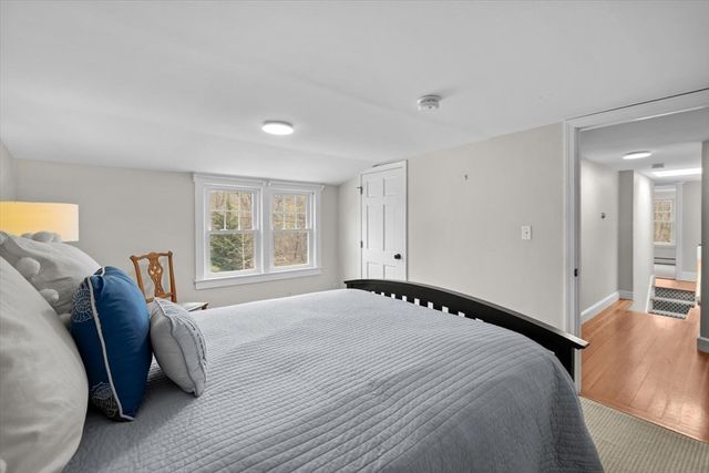 23 Mayflower Ln, Duxbury, MA 02332