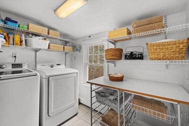 23 Mayflower Ln, Duxbury, MA 02332