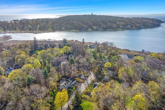 23 Mayflower Ln, Duxbury, MA 02332