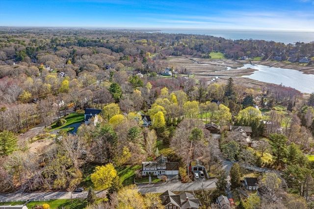 23 Mayflower Ln, Duxbury, MA 02332