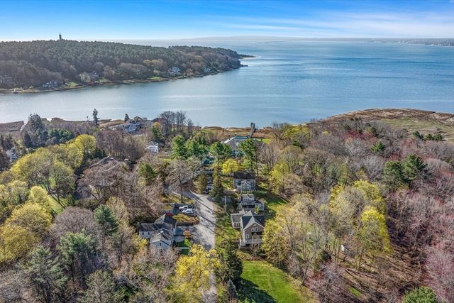 23 Mayflower Ln, Duxbury, MA 02332