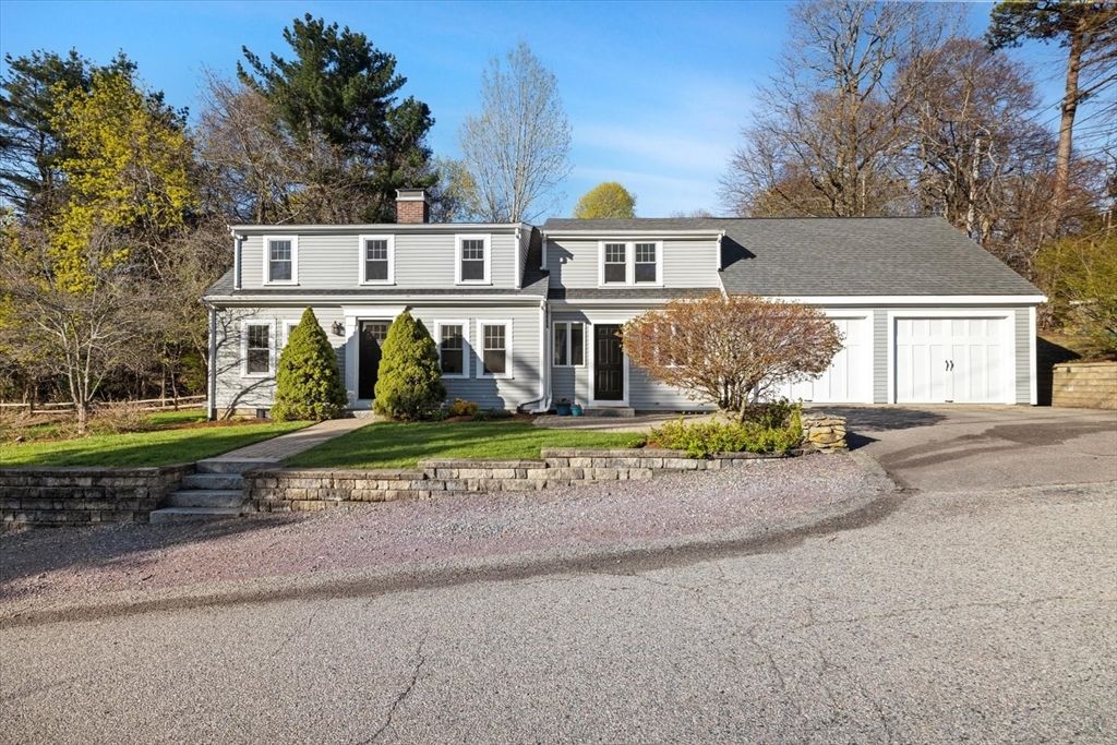 23 Mayflower Ln, Duxbury, MA 02332