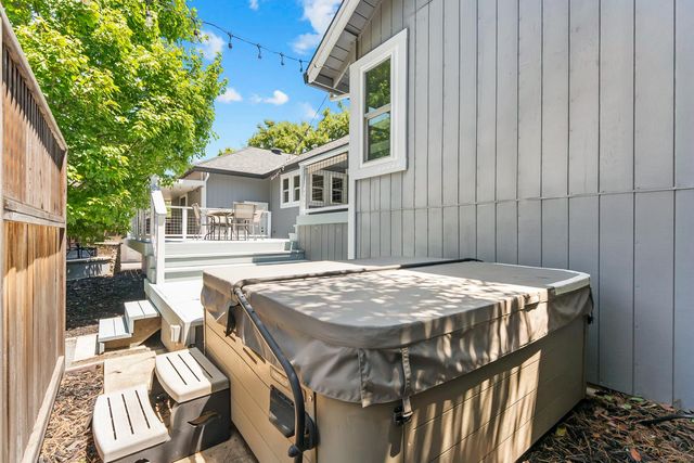 6617 Filbert Ave, Orangevale, CA 95662