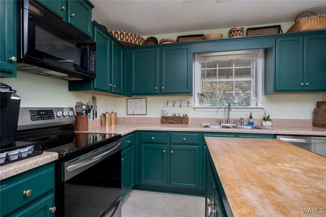 16012 Northwind, Northport, AL 35475