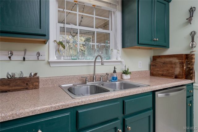 16012 Northwind, Northport, AL 35475