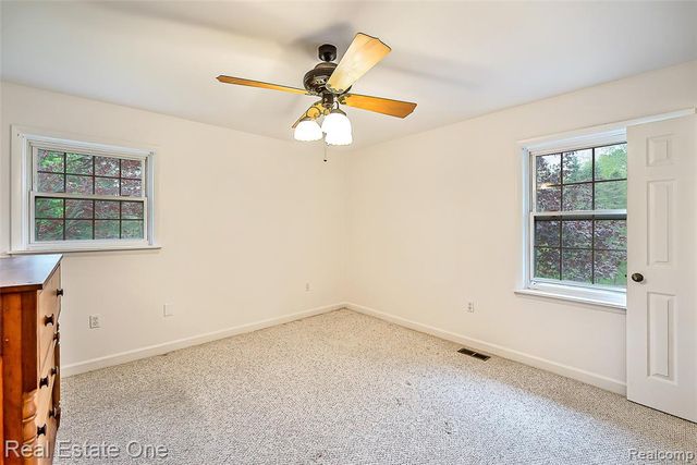 12909 Haven Drive, South Lyon, MI 48178