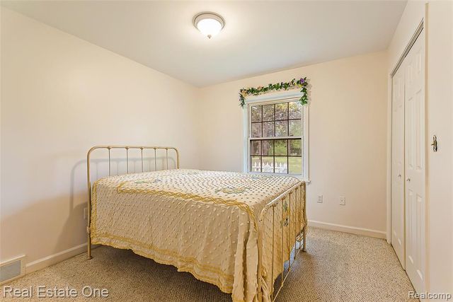 12909 Haven Drive, South Lyon, MI 48178