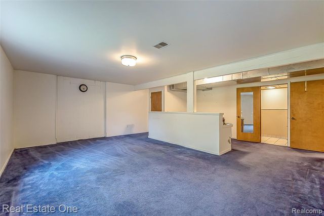 12909 Haven Drive, South Lyon, MI 48178