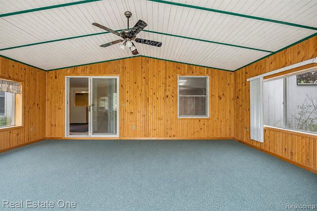 12909 Haven Drive, South Lyon, MI 48178