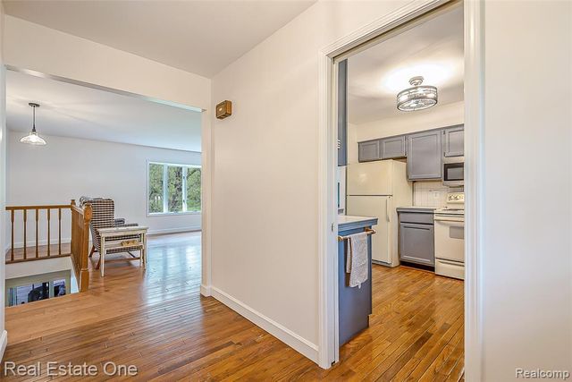 12909 Haven Drive, South Lyon, MI 48178