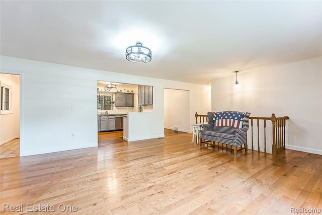 12909 Haven Drive, South Lyon, MI 48178