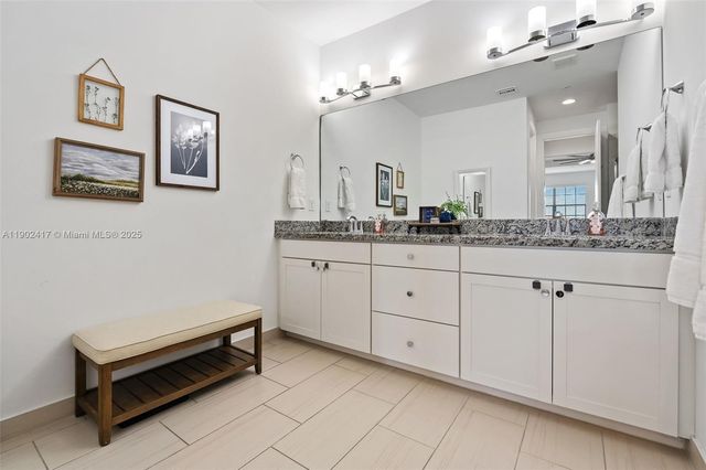 11668 SW 13th Ct, Pembroke Pines, FL 33025