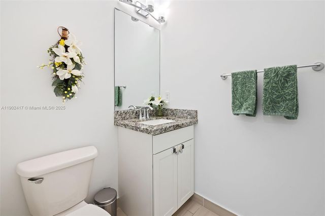 11668 SW 13th Ct, Pembroke Pines, FL 33025