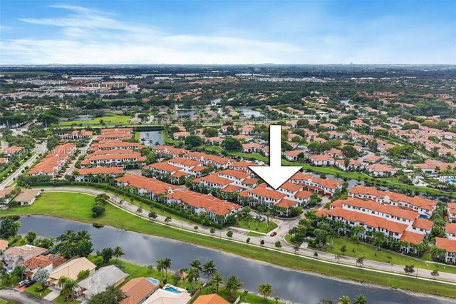 11668 SW 13th Ct, Pembroke Pines, FL 33025