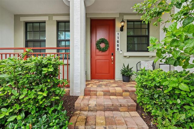11668 SW 13th Ct, Pembroke Pines, FL 33025