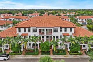 11668 SW 13th Ct, Pembroke Pines, FL 33025