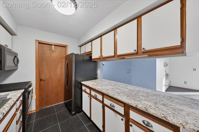 1459 Shoemaker Drive, Westland, MI 48185