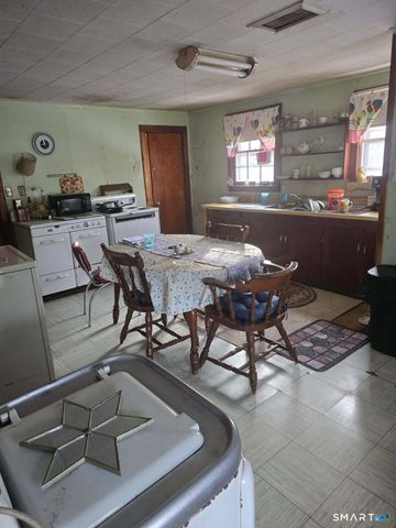 122 Falls Road, East Haddam, CT 06469