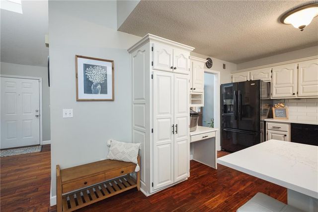 4109 SW Washington Drive, Blue Springs, MO 64014