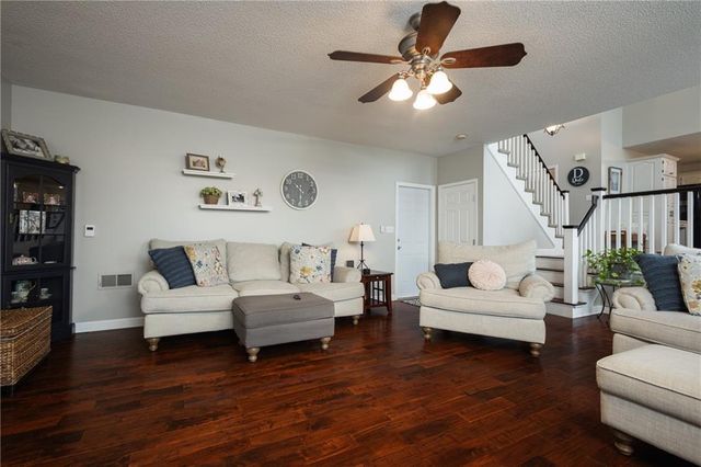 4109 SW Washington Drive, Blue Springs, MO 64014