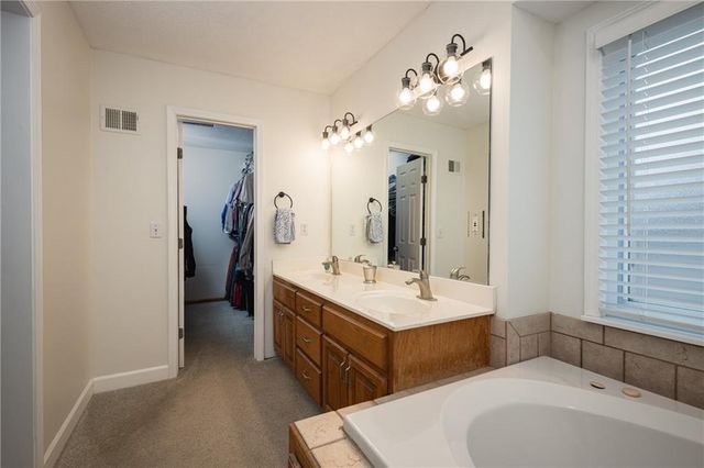 4109 SW Washington Drive, Blue Springs, MO 64014