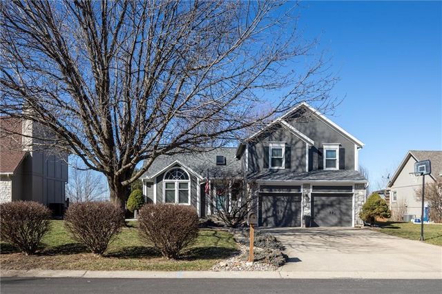 4109 SW Washington Drive, Blue Springs, MO 64014