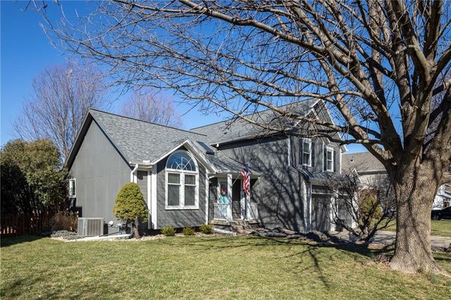 4109 SW Washington Drive, Blue Springs, MO 64014