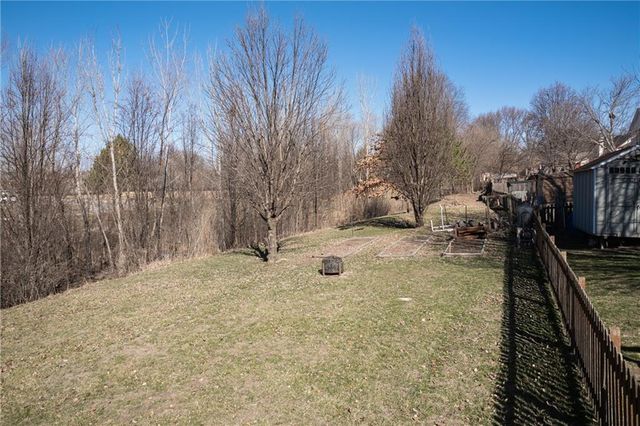 4109 SW Washington Drive, Blue Springs, MO 64014