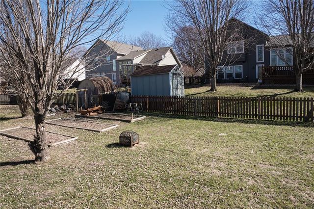 4109 SW Washington Drive, Blue Springs, MO 64014