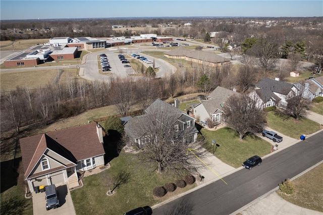 4109 SW Washington Drive, Blue Springs, MO 64014