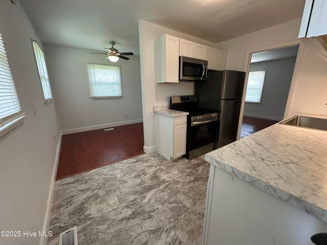306 Ketner Boulevard, Havelock, NC 28532