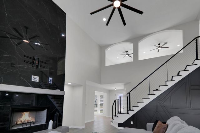 210 Las Colinas DR, Georgetown, TX 78628