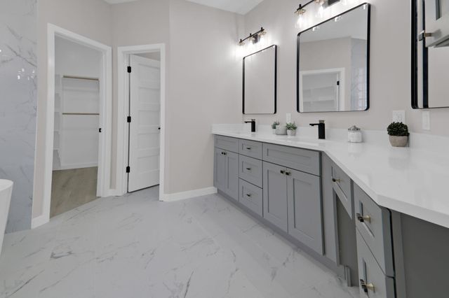 210 Las Colinas DR, Georgetown, TX 78628