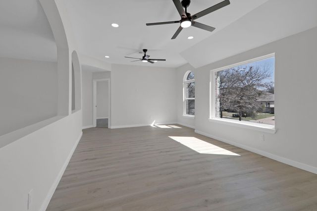 210 Las Colinas DR, Georgetown, TX 78628