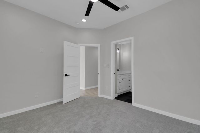 210 Las Colinas DR, Georgetown, TX 78628